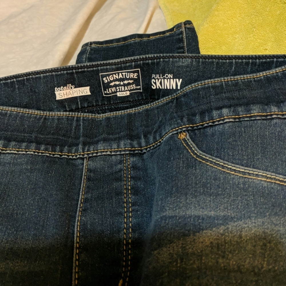 Levi Strauss Pull-On Skinny Jeggings 14L